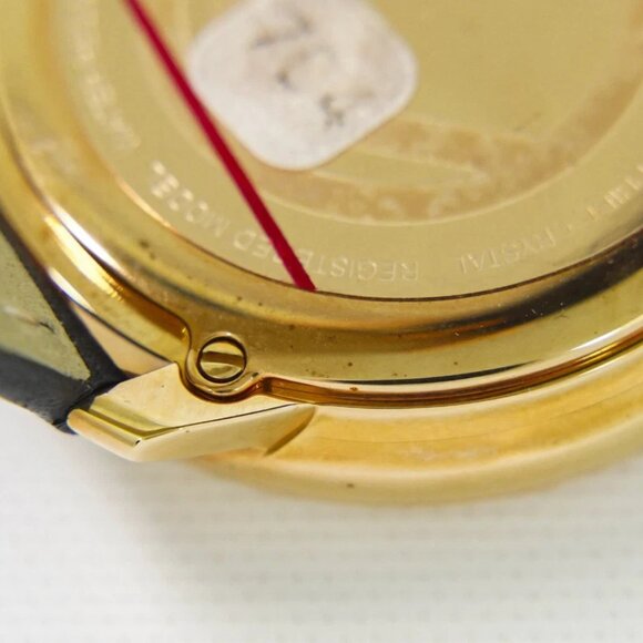 FENDI Runaway 71000M Gold Plated Leather Quartz Watch - Picture 4 of 16